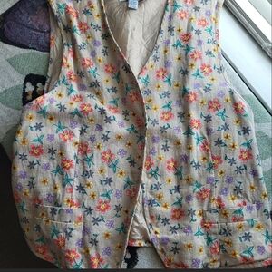 Marsh Landing Floral Vest